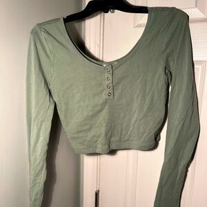 Aeropostale cropped long sleeve, size medium